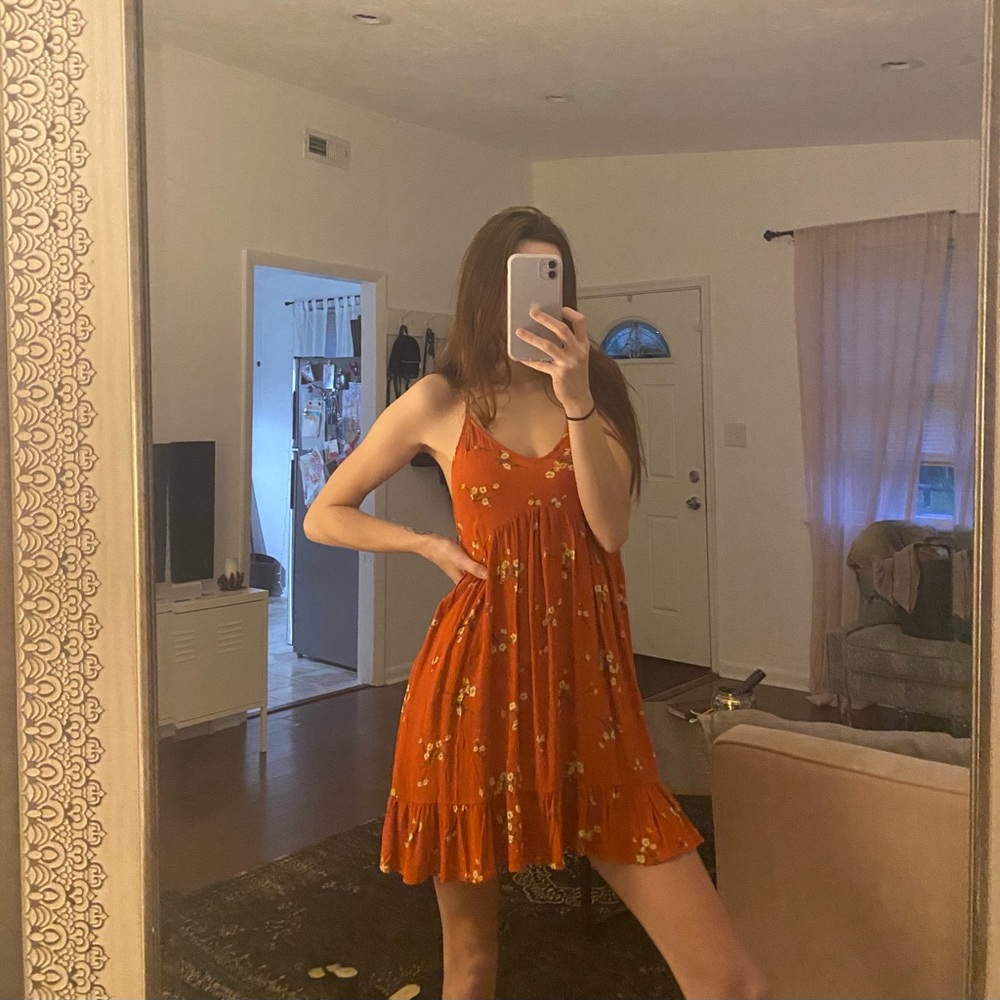 NWOT Forever 21 | Floral Ruffle-Hem Cami Mini Dress.